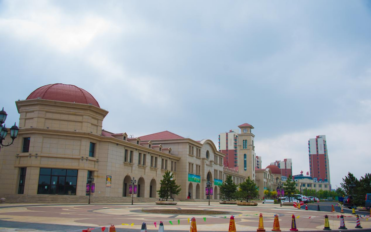 步行街十三,巴彦淖尔--乌梁素海生态旅游景区十四,乌海市--内蒙古小