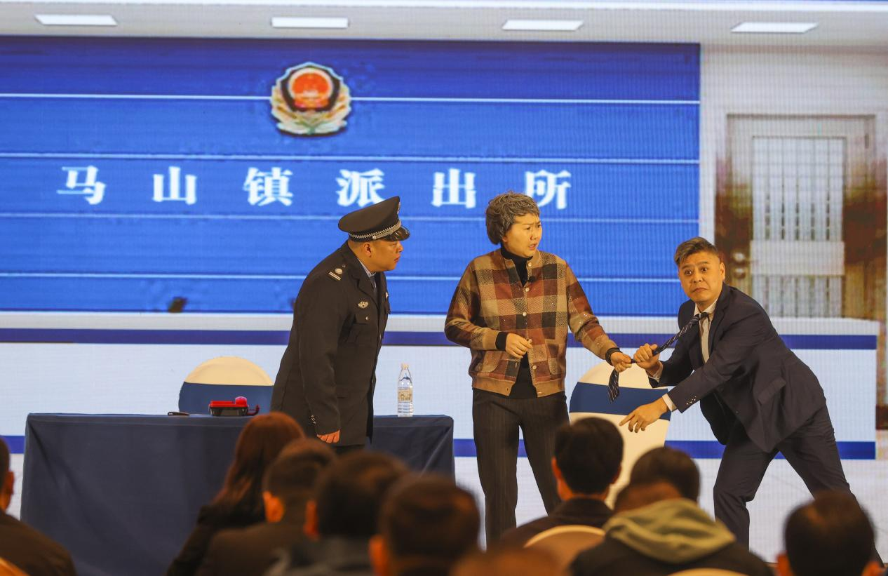 “全国网络普法行·广西站”活动在桂林启动_fororder_图片30