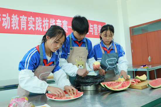 （供稿）贵州紫云举行2023年中小学劳动教育实践技能竞赛_fororder_图片2