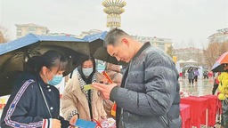 黑龙江虎林：招聘会开在了家门口