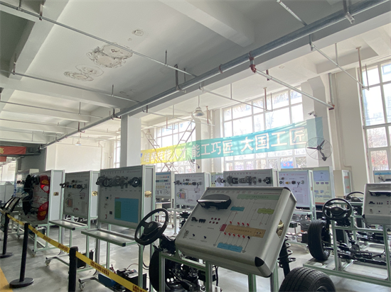 第十七届“振兴杯”全国青年职业技能大赛（职工组）决赛闭幕 铣工赛场呈现高水平比赛_fororder_图片2