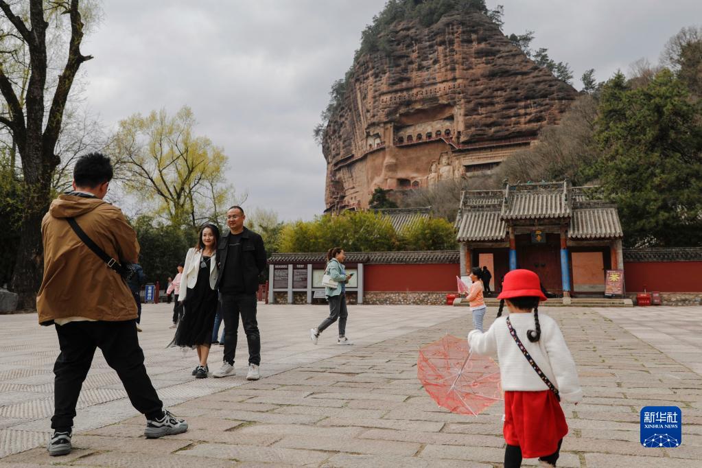 【轮播图】甘肃天水麦积山石窟旅游人气旺_fororder_3