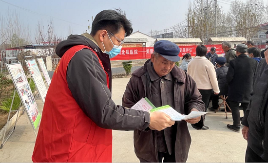 濮阳经济技术开发区残联开展惠残助残政策下乡宣传活动