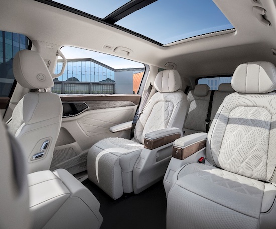 大V自然出众 上汽大众威然见证第3届斑彩螺奖高光时刻_fororder_image006