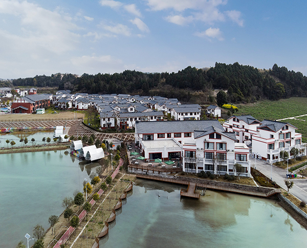 （张）简阳：高质量建设沱东生态农场 打造丘区乡村振兴样板_fororder_平武镇村民聚居点-供图-简阳市委宣传部