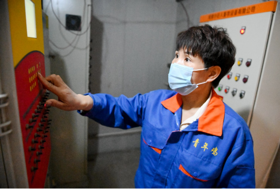 河北邯郸：科技助力养殖业 规模发展促增收_fororder_河北邯郸：科技助力养殖业 规模发展促增收1045