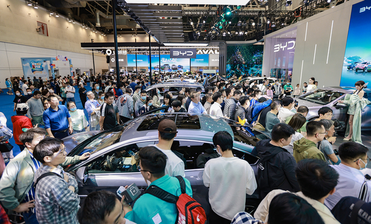 【汽车频道 资讯】江苏苏州：政府补贴+车商优惠+车展补贴 “五一”车市迎消费热潮