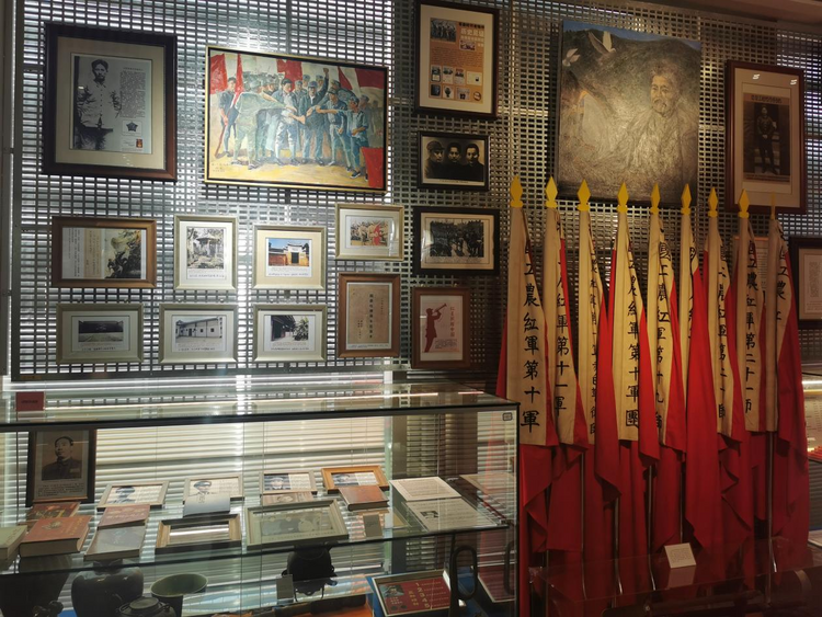 江西经济管理干部学院：擦亮方志敏精神这张江西名片_fororder_图片3