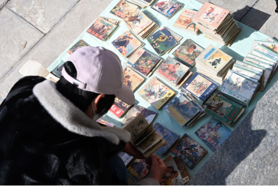 （原创）河北邯郸：古玩大集 万人“淘淘乐”_fororder_河北邯郸：古玩大集 万人“淘淘乐”399