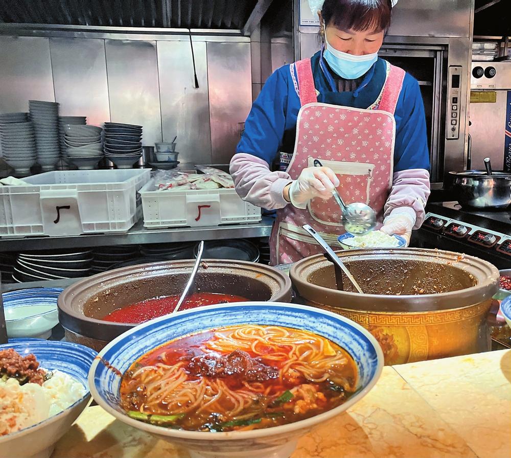 穿城过巷寻觅昆明非遗美食_fororder_d73