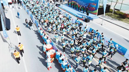 线上线下结合 7站超2万人参与  西安“城马”搭建全新路跑生态圈