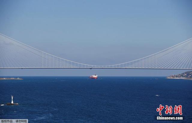 土耳其第三座跨海大橋開通 連接歐亞大陸