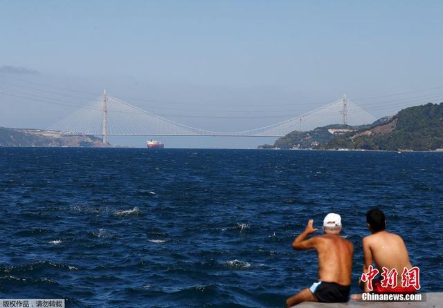 土耳其第三座跨海大橋開通 連接歐亞大陸