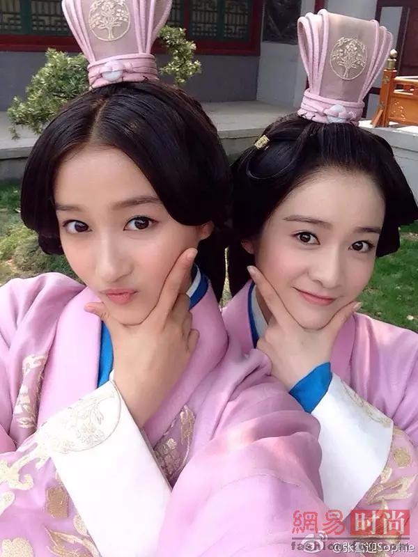 开学季关晓彤和张雪迎PK 谁更胜一筹？