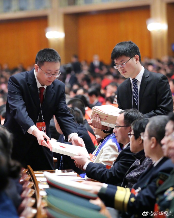 新一届国家机构领导人选举现场