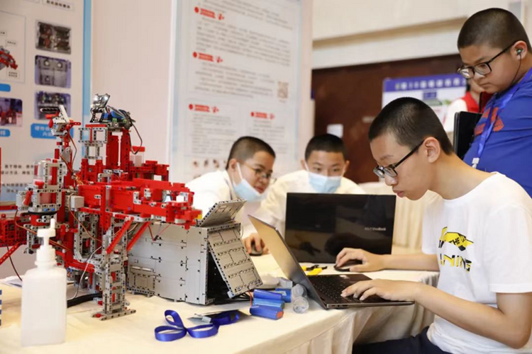 第38届福建省青少年科技创新大赛在泉州落幕