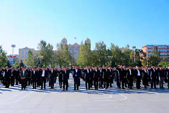 （已修改）【黑龙江】哈尔滨市依兰县开展万人“同升国旗，共唱国歌”活动