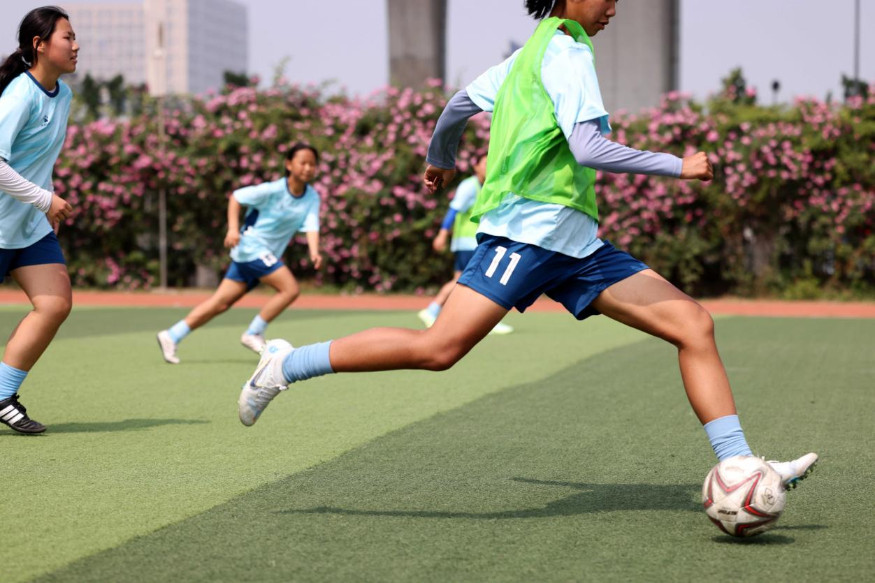 安徽合肥：女足小将逐梦绿茵场_fororder_图片10