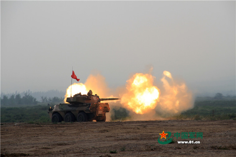 塞北高原长枪重炮尽情倾泻火力