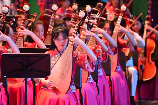 （供稿 教育圖文 三吳大地南京 移動版）南京市教育系統舉行新中國成立70週年音樂會