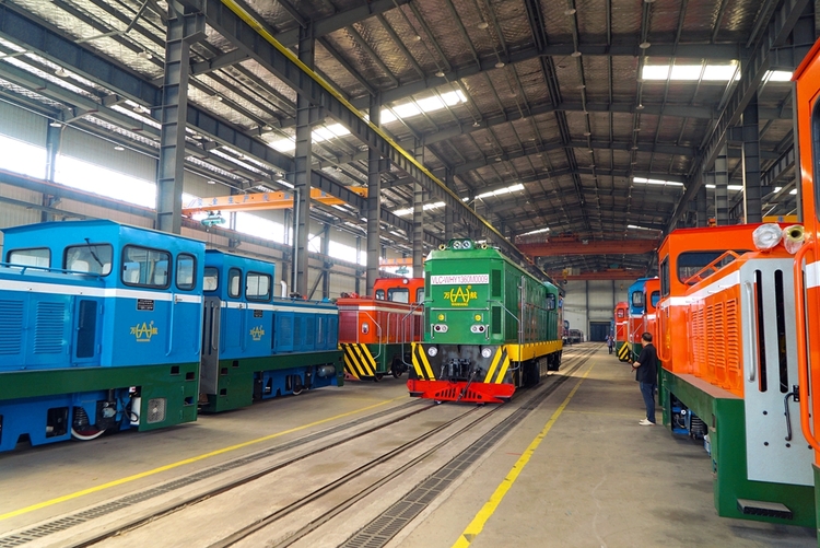 最大牵引重量4000吨的内燃机车在蚌埠五河下线_fororder_8