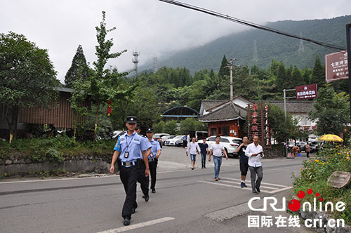 眉山洪雅：旅遊警察正成為洪雅景區靚麗名片