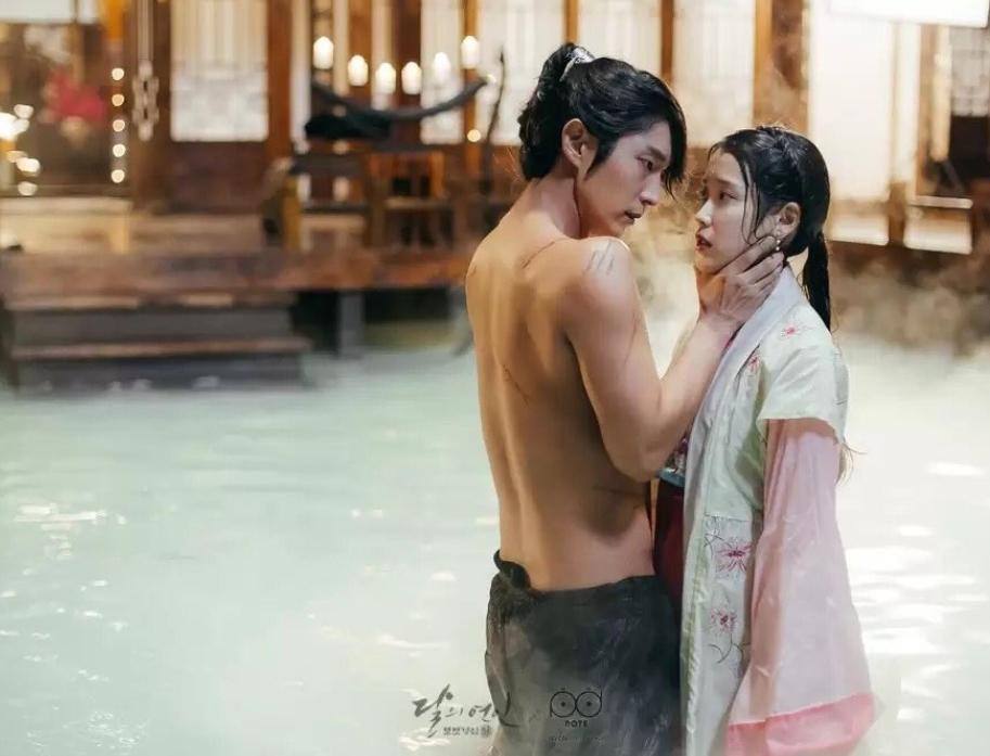 (function(){
    var bp = document.createElement('script');
    bp.src = '//push.zhanzhang.baidu.com/push.js';
    var s = document.getElementsByTagName("script")[0];
    s.parentNode.insertBefore(bp, s);
})();