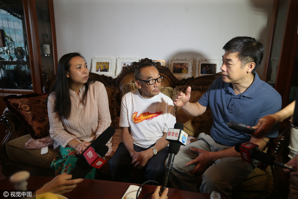 中国式冠军表彰:领导接见嘉奖 获奖金超百万 中国式冠军表彰:领导接见嘉奖 获奖金超百万