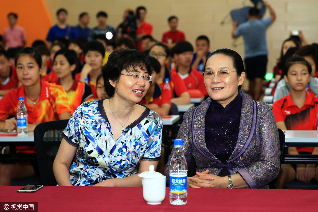 中国式冠军表彰:领导接见嘉奖 获奖金超百万 中国式冠军表彰:领导接见嘉奖 获奖金超百万