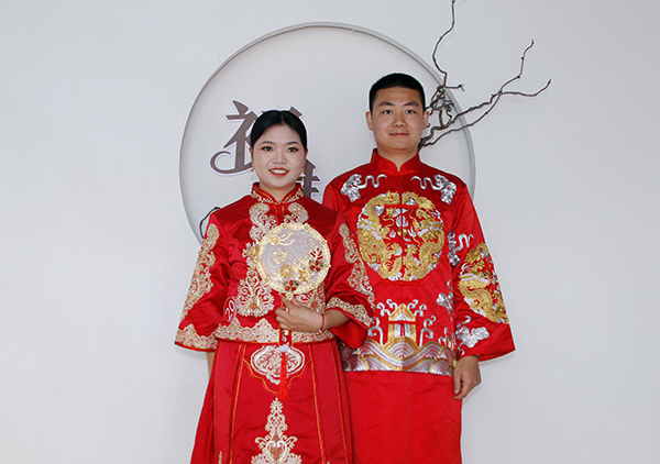 （张）宜宾市南溪区公园式婚姻登记处为爱正式启用_fororder_幸福时刻-摄影-高学兵-1