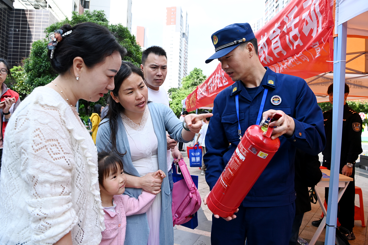 赣州市宁都县消防救援大队积极开展消防宣传进社区活动_fororder_8-1