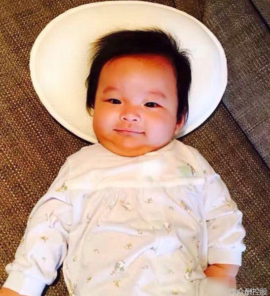 大S俩萌娃近照曝光 儿子汪希箖变得圆嘟嘟_娱乐_腾讯网