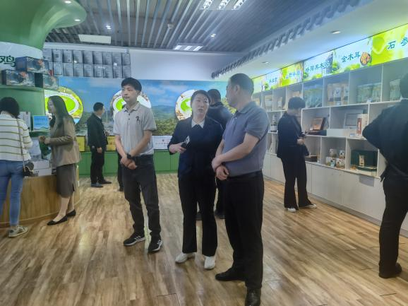西安国际港务区赴汉中市略阳县开展区域对口帮扶工作_fororder_图片29