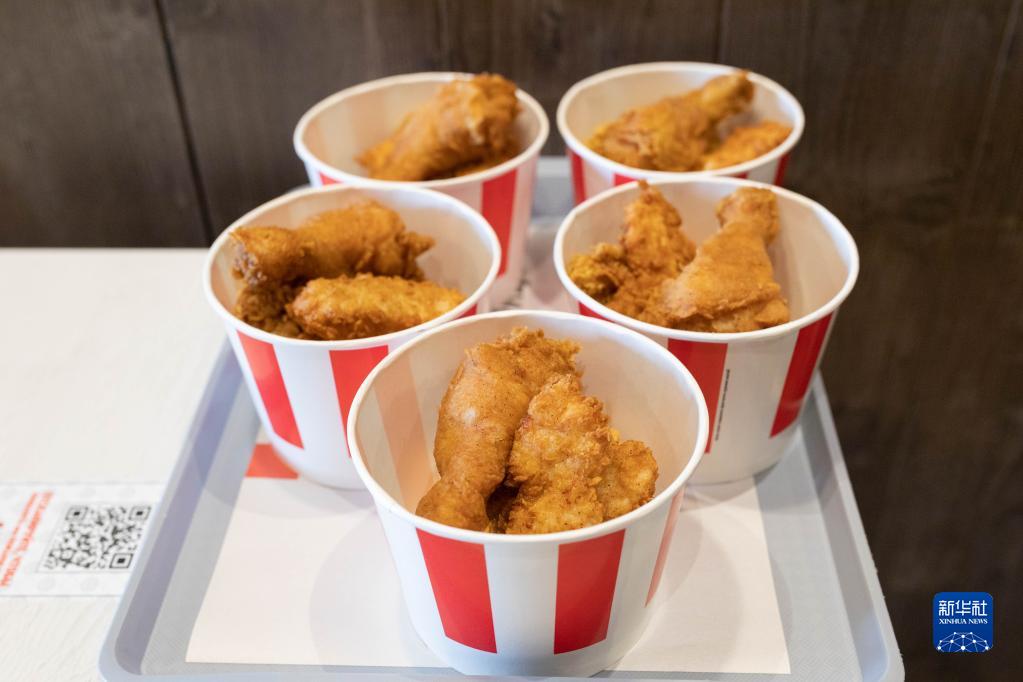 “罗斯蒂克”餐厅开业 俄罗斯版肯德基迎来品牌回归