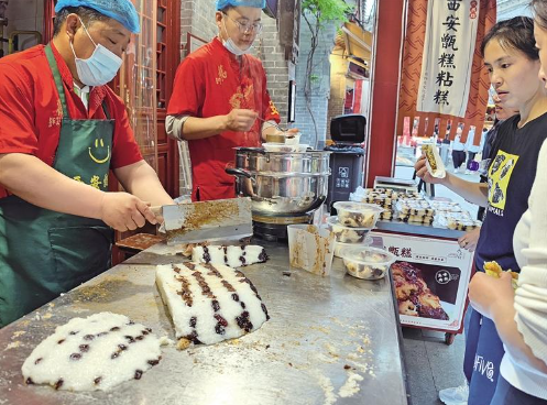 西安：特色美食让游客体验“舌尖盛宴”_fororder_微信图片_20230428082005