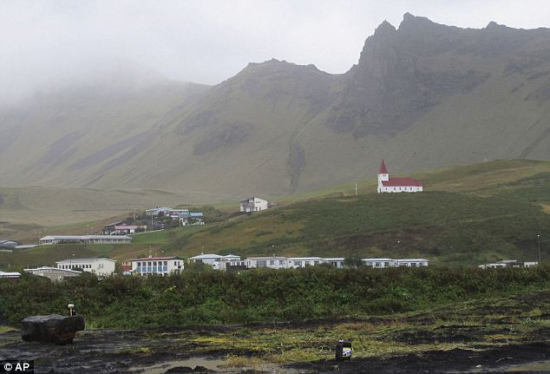 冰岛最大火山遭遇40年来最强地震 将迎来大爆发