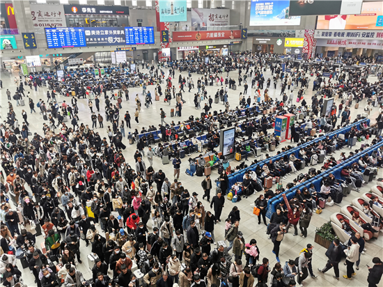 4月29日長春站預計發送旅客19.5萬人次_fororder_吉林客運1_副本