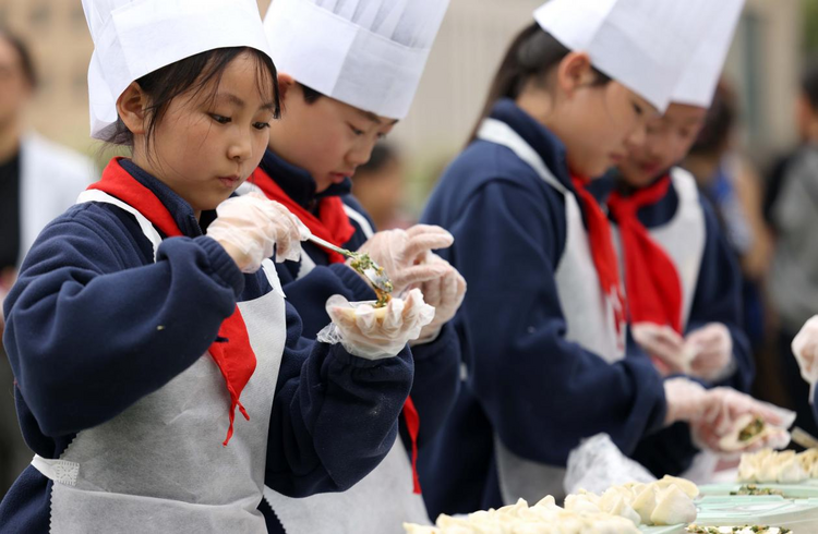 安徽合肥：展示勞動技能迎“五一”_fororder_圖片7