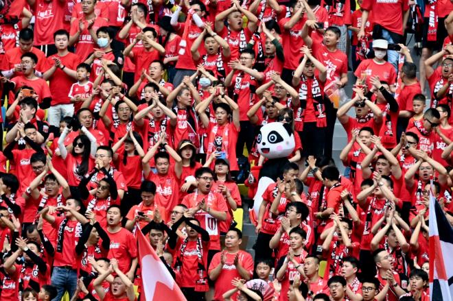 （转载）蓉平：中国足球需要金牌球市，挺身而出的为何是成都？