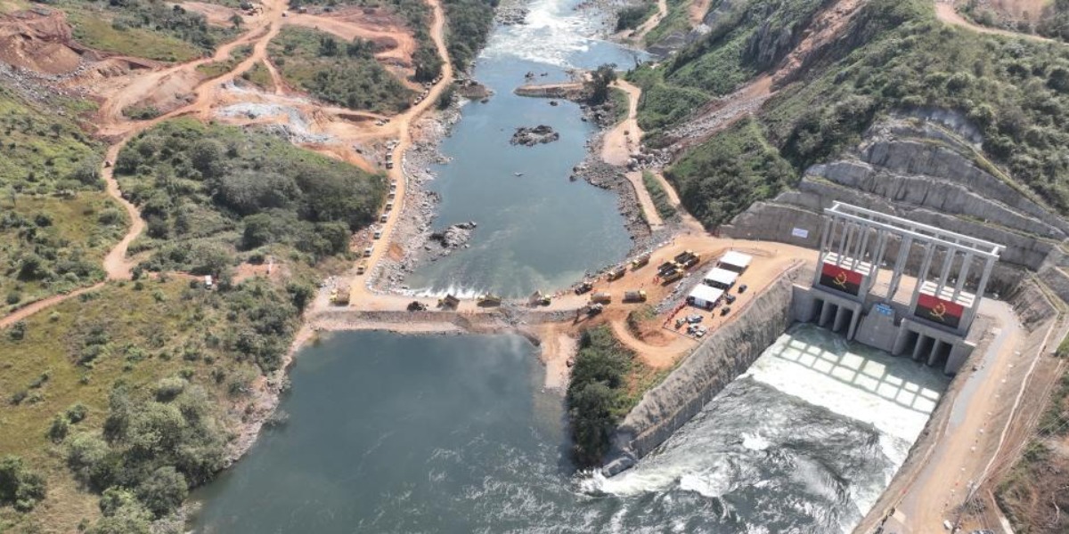 中企承建的安哥拉最大水电站开启大坝主体施工