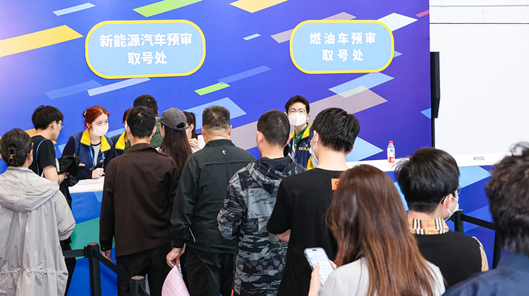 【汽车频道 资讯】江苏苏州：政府补贴+车商优惠+车展补贴 “五一”车市迎消费热潮