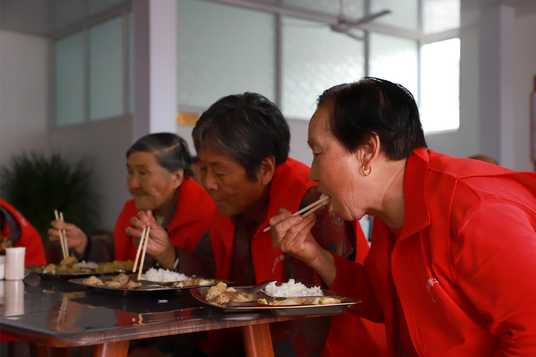 （原創）河北孟村：“孝老食堂”裏的幸福味道_fororder_圖片2