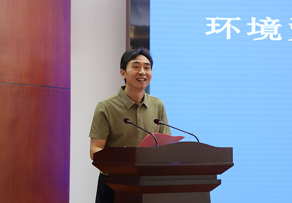 川滇5家法院在宜宾屏山县签署“金丝带2+3”环境资源司法保护框架协议_fororder_屏山县委书记代军致辞-摄影-高学兵