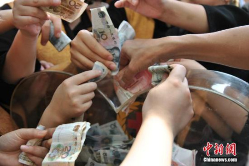 慈善法9月1日起施行：慈善组织需晒账 悔捐或被起诉