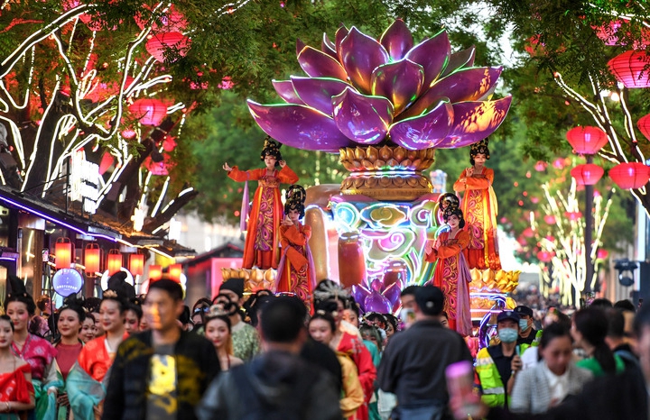 西安大唐不夜城：文化创新续写盛世繁华