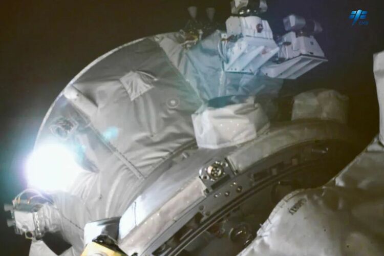 天舟六号货运飞船与空间站组合体完成交会对接