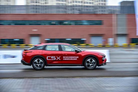 雪铁龙凡尔赛C5 X获国内首次高速连环追尾测试“3A”评价_fororder_image006