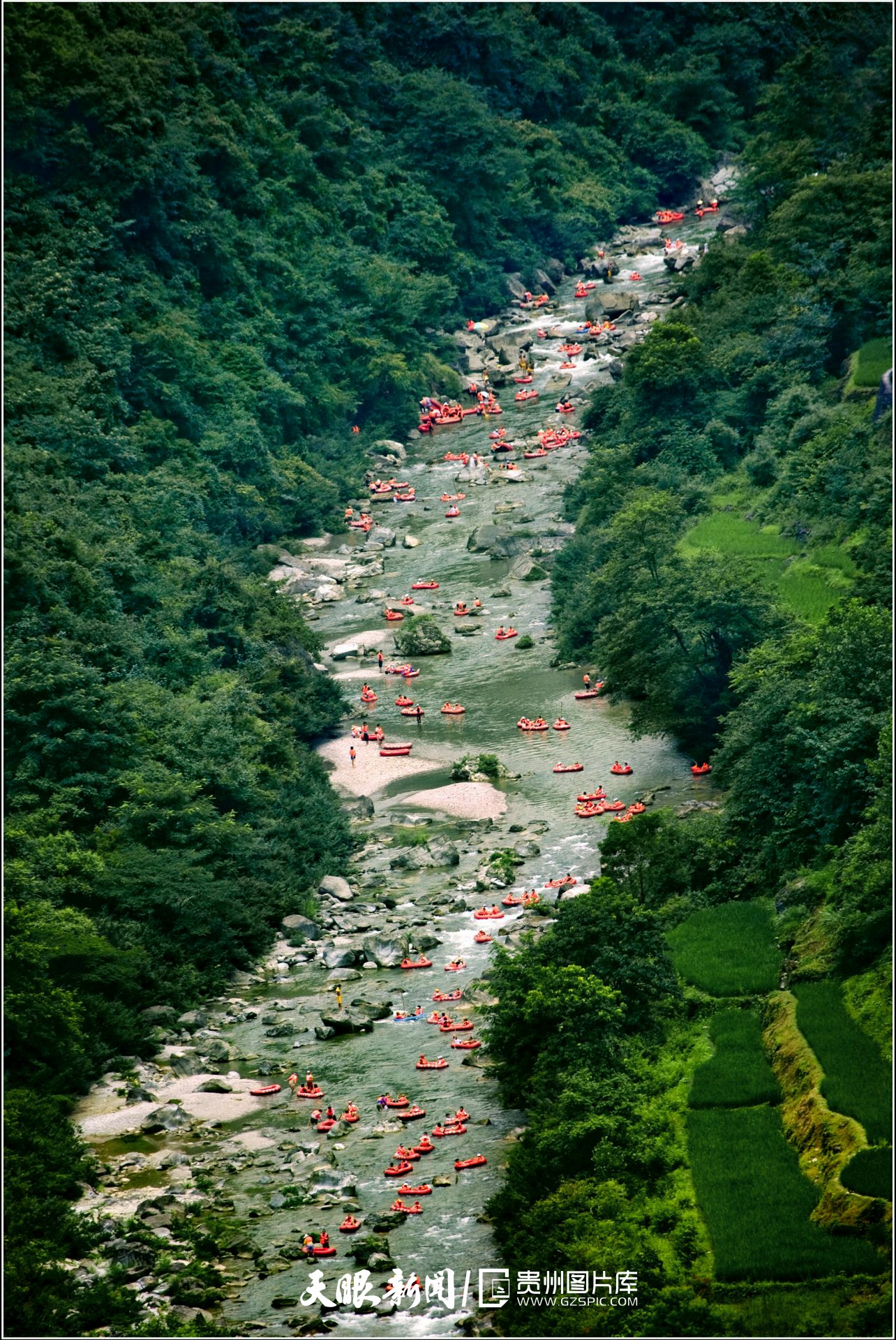 避暑天堂贵州邀您“逐梦山水间”