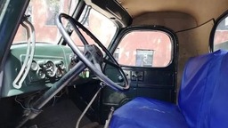 记忆里的中国第一辆解放卡车CA10