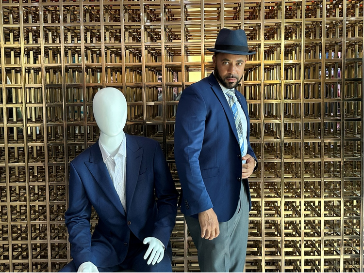 國貨備受青睞 駐華外交官在杜克普開啟“買買買”模式_fororder_圖片100